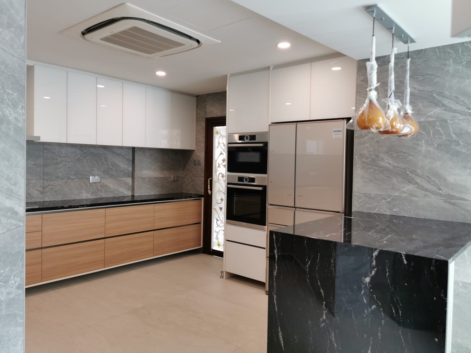 Intro Kitchen